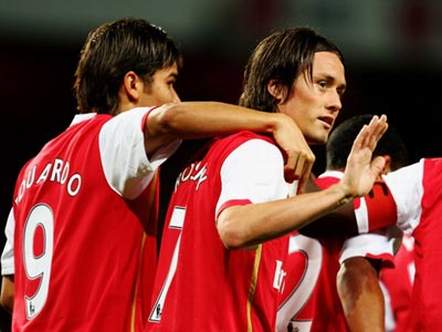 Eduardo could give Rosicky a helping hand at St. James' Park